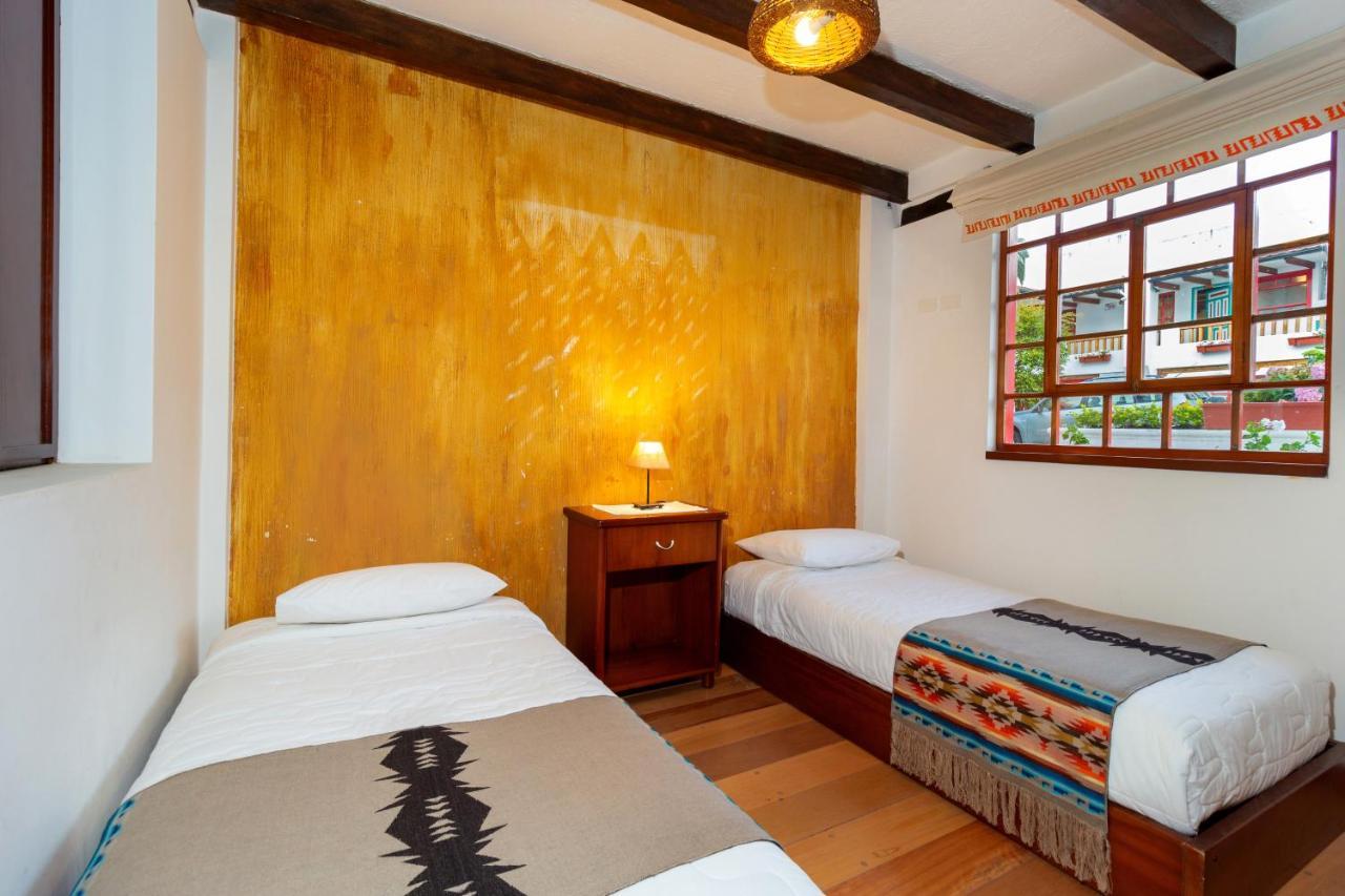 Acoma Hotel โอตาวาโล ภายนอก รูปภาพ