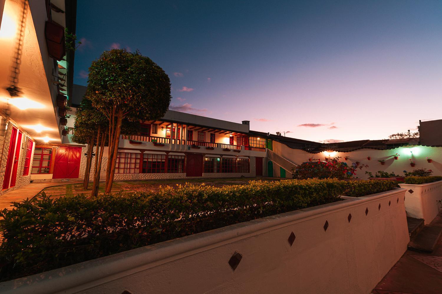 Acoma Hotel โอตาวาโล ภายนอก รูปภาพ